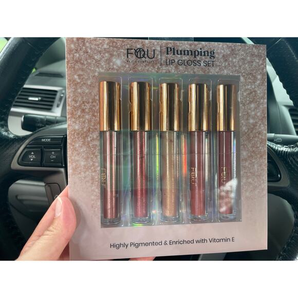 NWT BFY Cosmetics plumping lip gloss - Picture 1 of 3